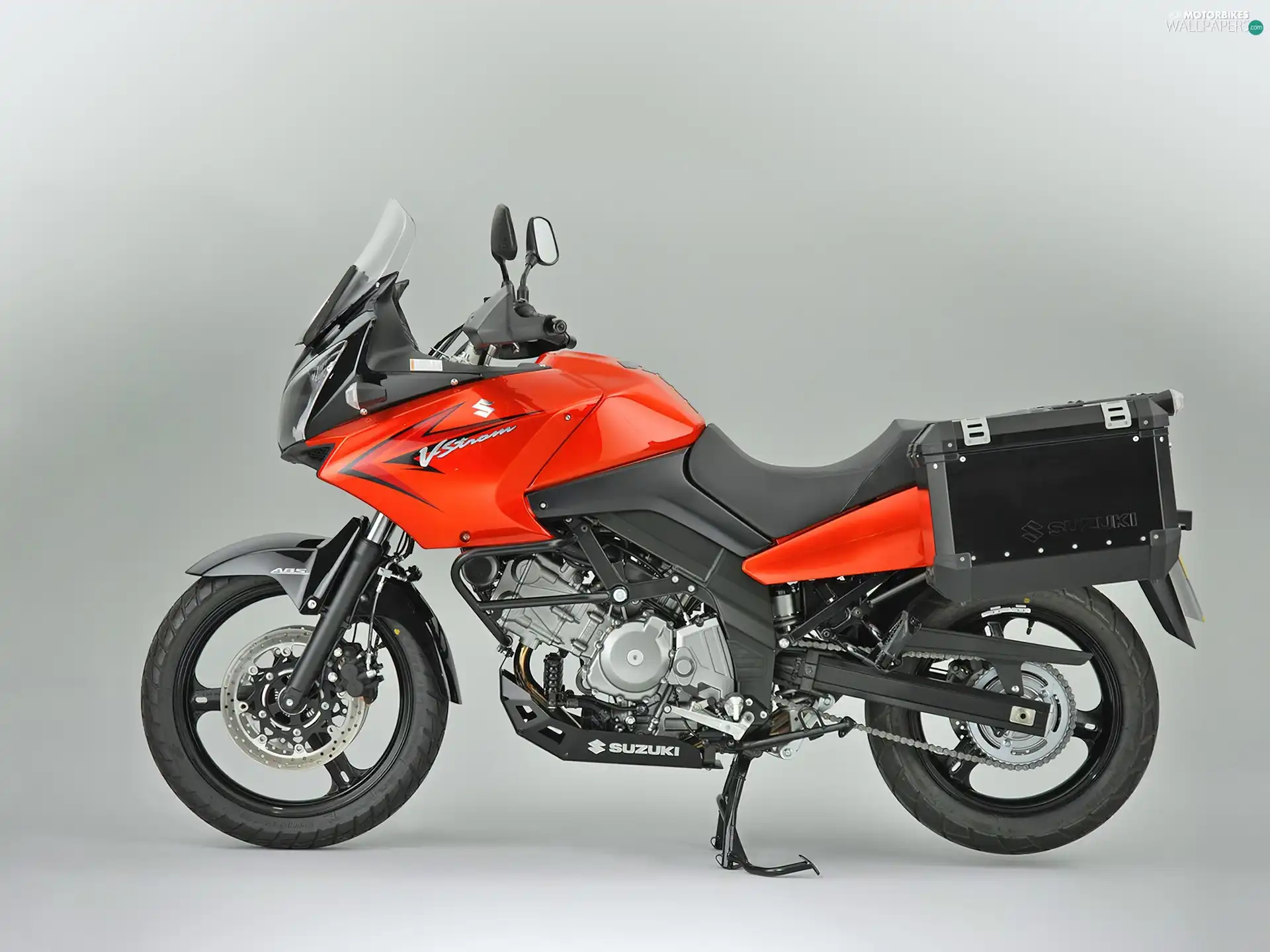 footer, Suzuki DL650 V-Strom, Central