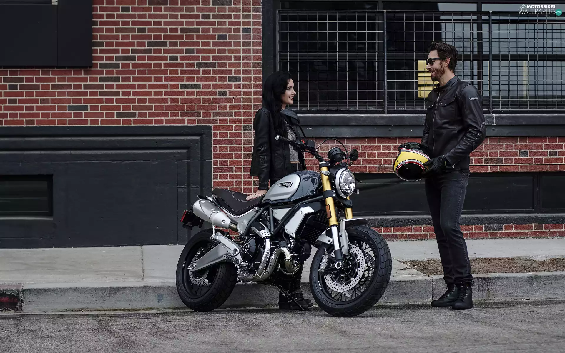 Ducati Scrambler 1100 Special, 2018, a man, Motorbike, Women