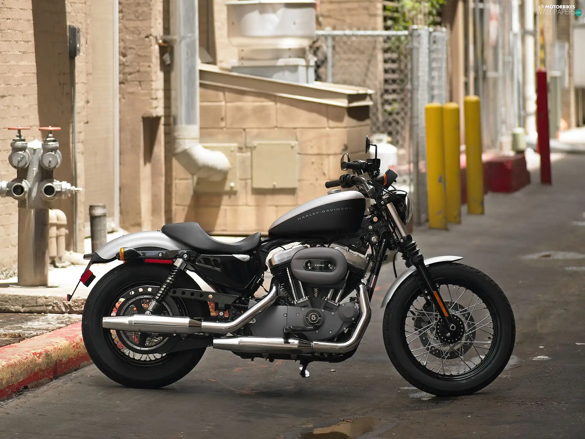 Harley Davidson XL1200N Sportster