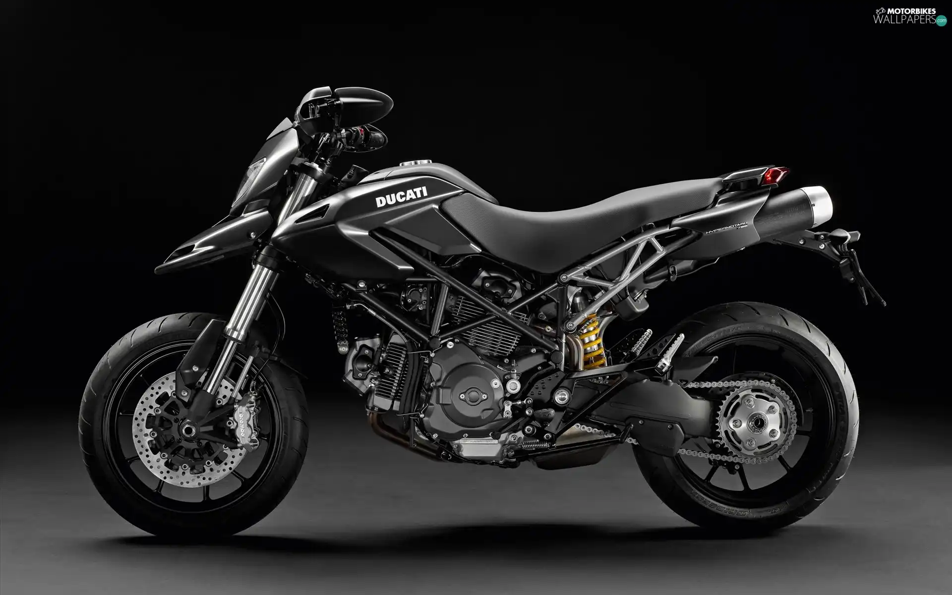 Ducati Hypermotard 796, motor-bike