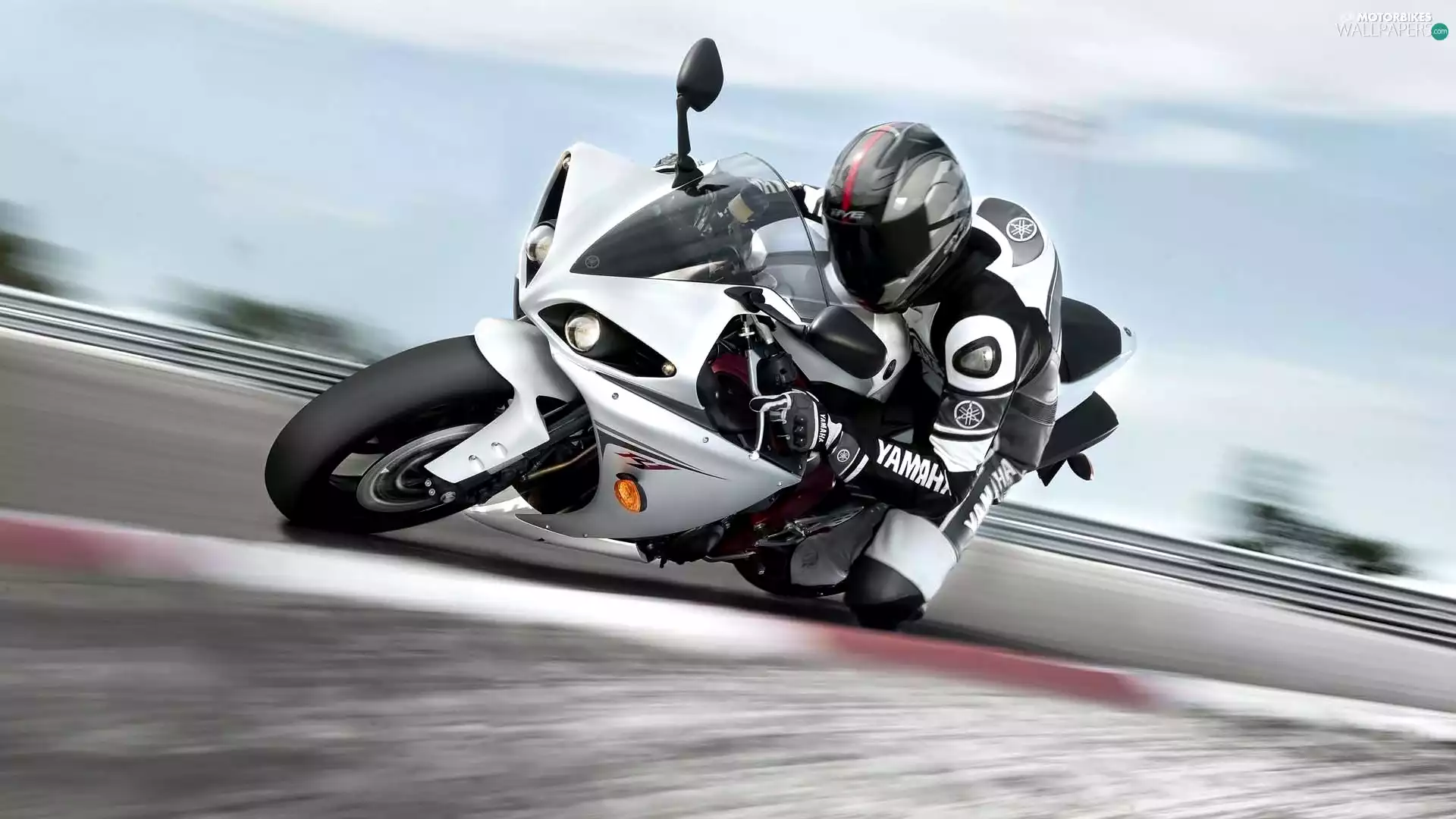 Becks - motorbike, Yamaha YZF R1