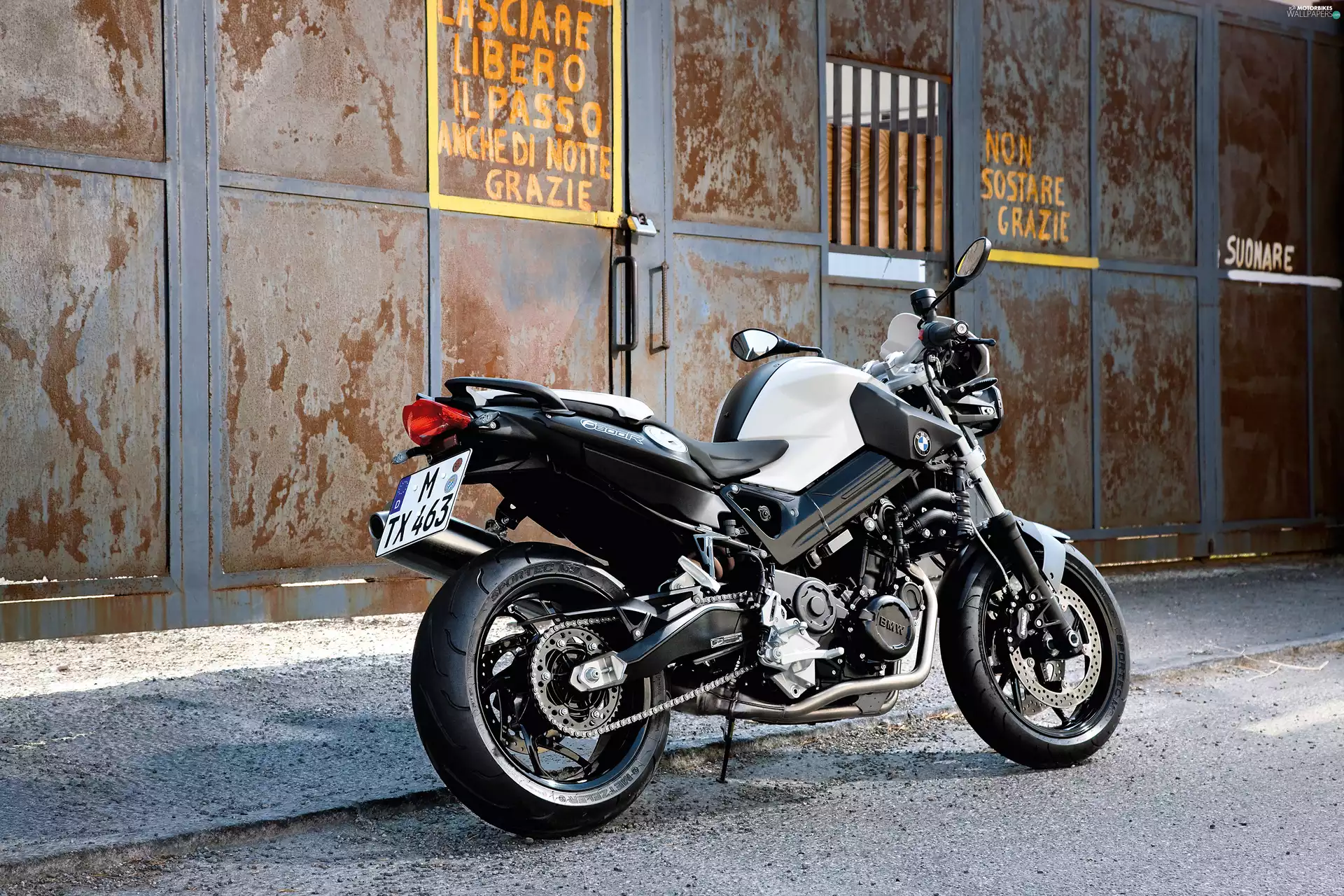 driving, BMW F800R, package