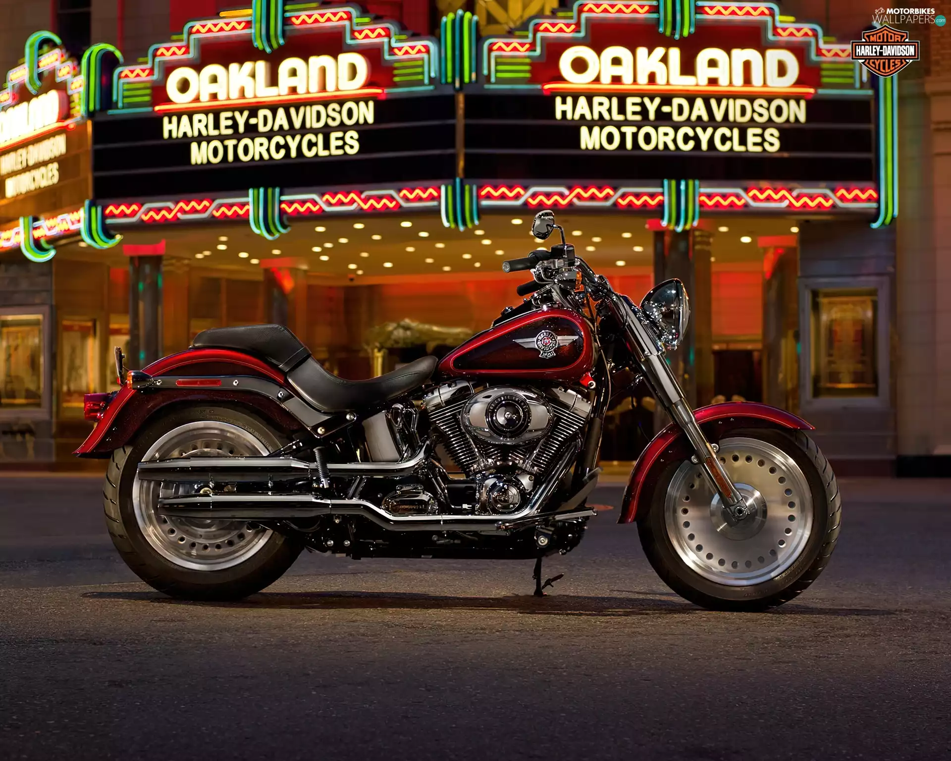 Red, Harley Davidson