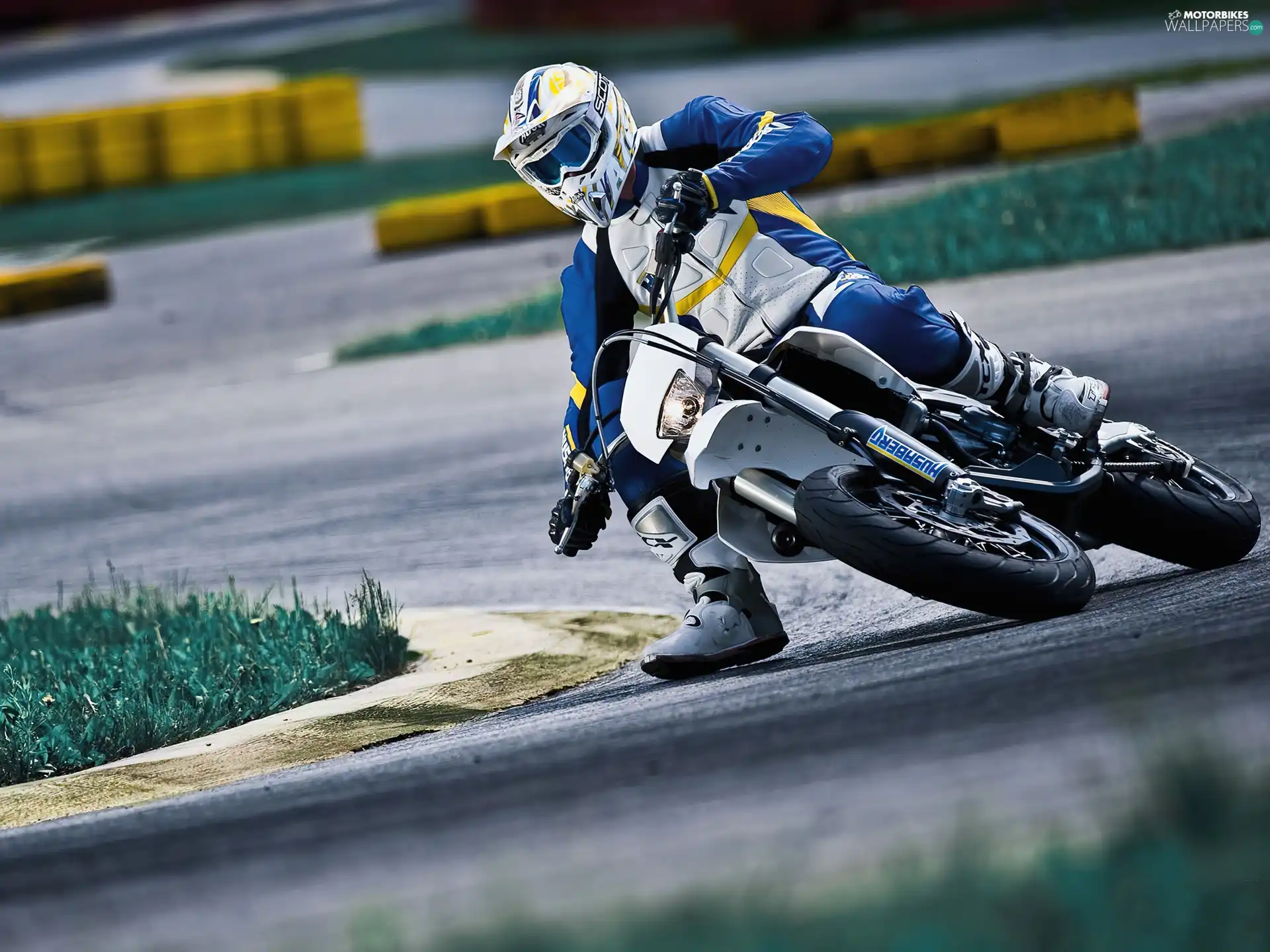 Husaberg FS 570, Supermoto - Motorbikes wallpapers: 1600x1200
