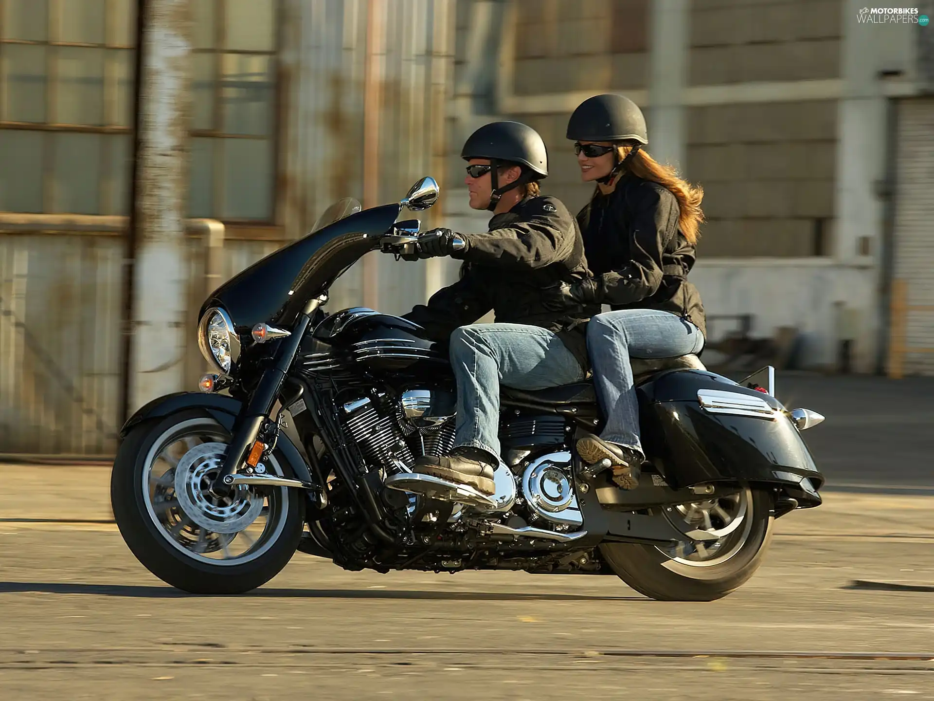 Yamaha Star Stratoliner Deluxe, The Passenger