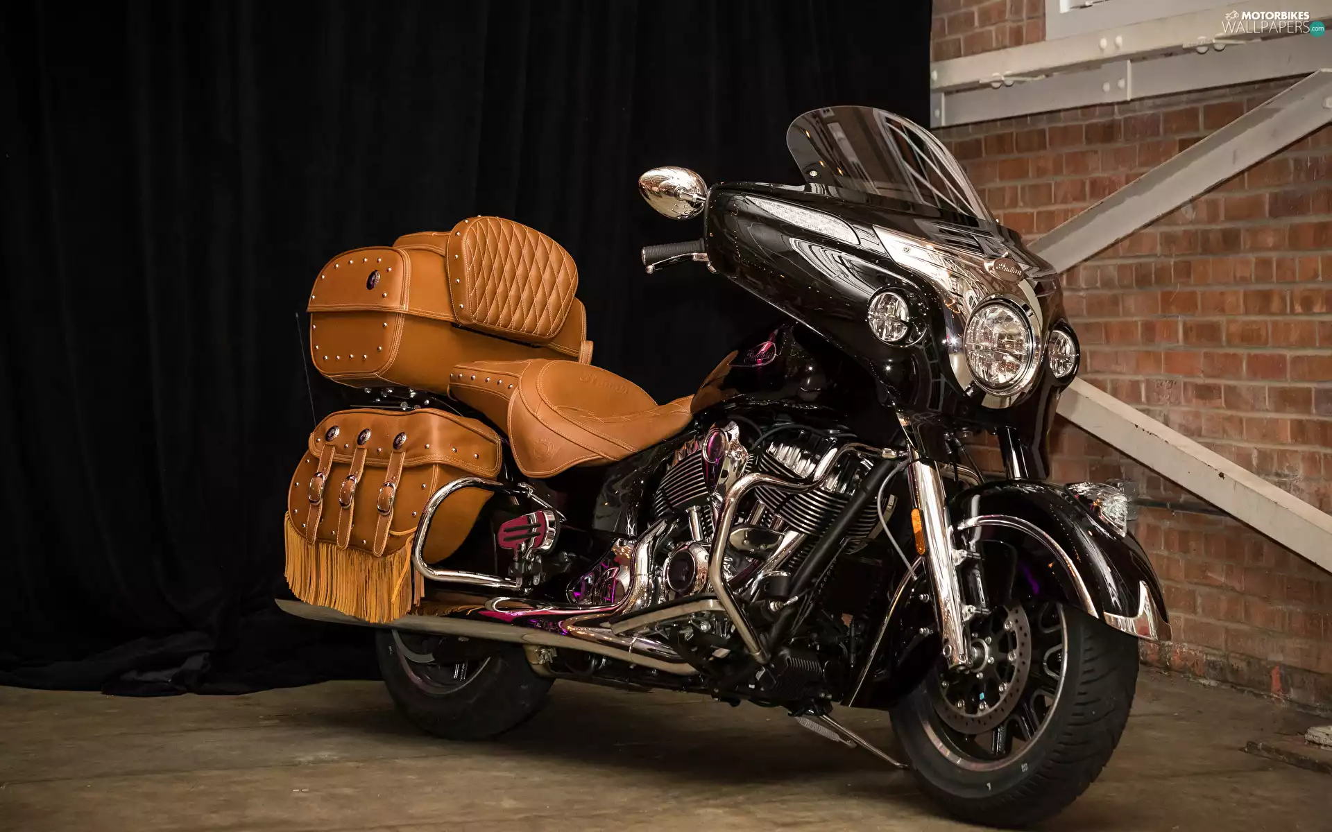Indian Motorcycle, leathery, trunk, Roadmaster Classic