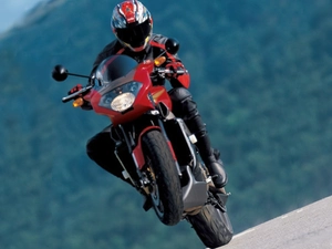 Motorcyclist, riding on the wheel, Sport games, vBulletin, Aprilia RSV4, helmet