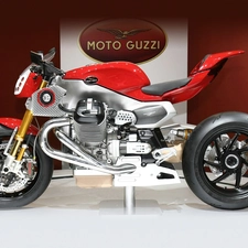 Moto Guzzi V12LM