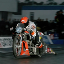 Harley Davidson V-Rod Muscle Drag, speed