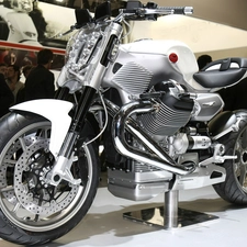 Moto Guzzi V12 Strada