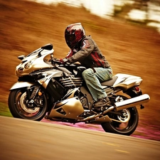 suzuki GSX 1300R Hayabusa, Motorcyclist