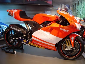 Orange, Ducati Desmosedici