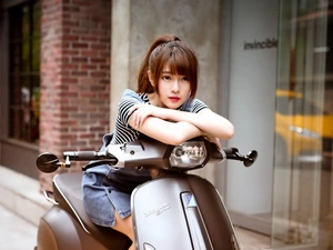 girl, Scooter Vespa Sprint 125