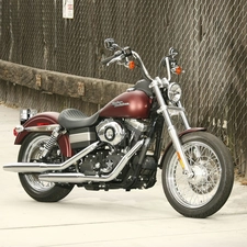 the spokes, Harley Davidson Dyna Street Bob, Engine